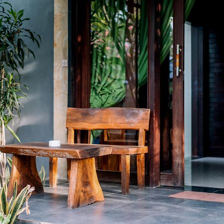 D And B Bungalow'S By Dewizz Management Lembongan Exterior foto