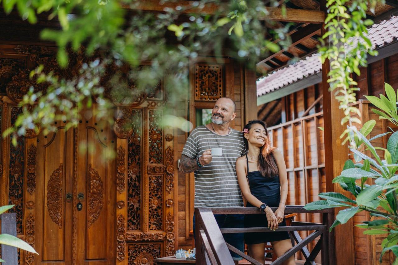 D And B Bungalow'S By Dewizz Management Lembongan Exterior foto