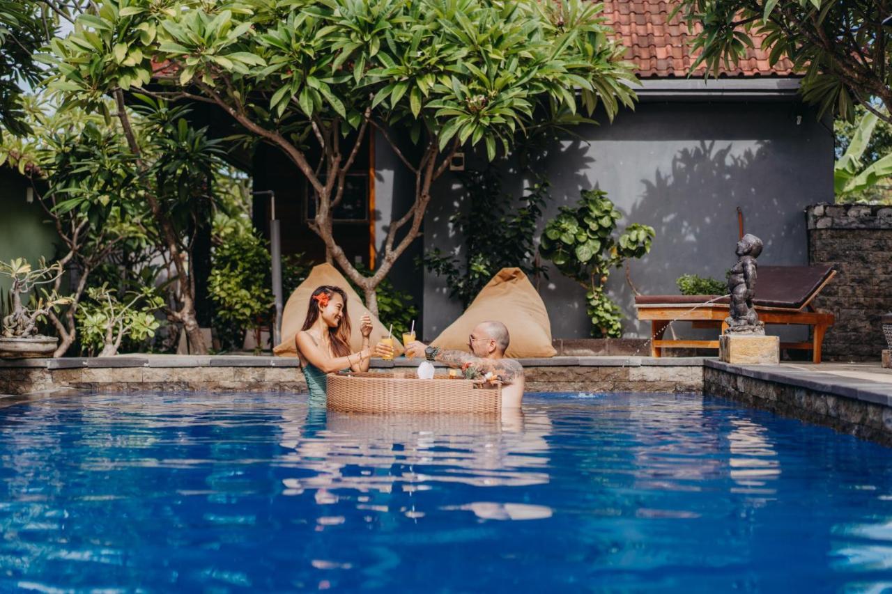 D And B Bungalow'S By Dewizz Management Lembongan Exterior foto